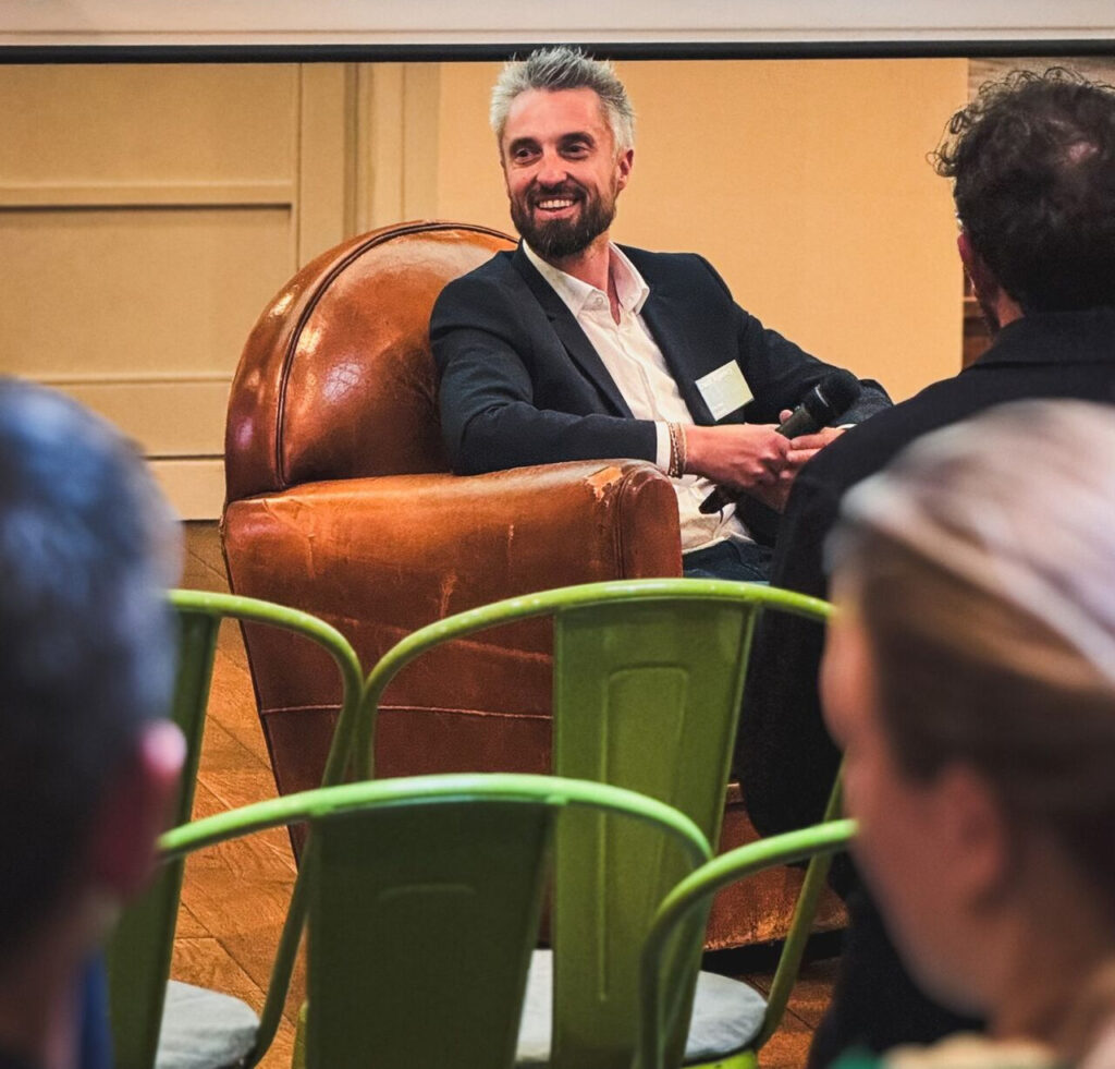 portrait-florian-hamzij portrait florian hamzij en conférence