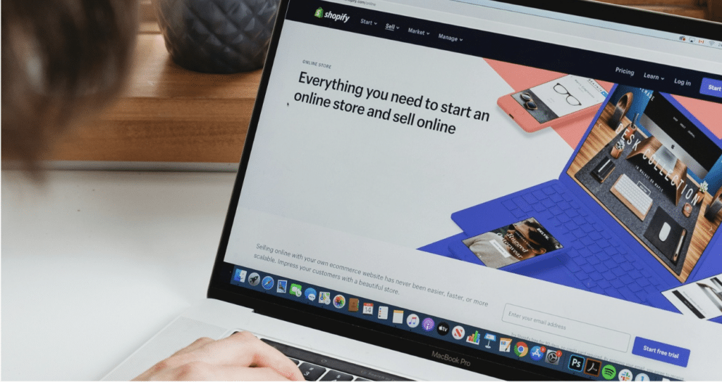 Ordinateur sur page template shopify